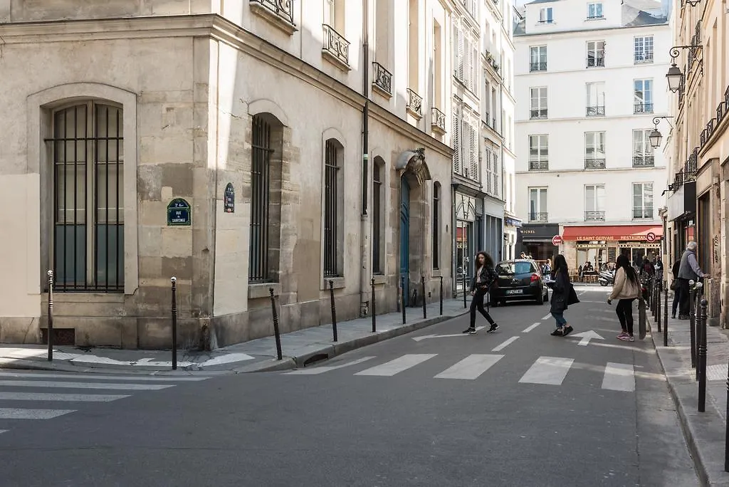 Le Marais - Rue Du Perche *